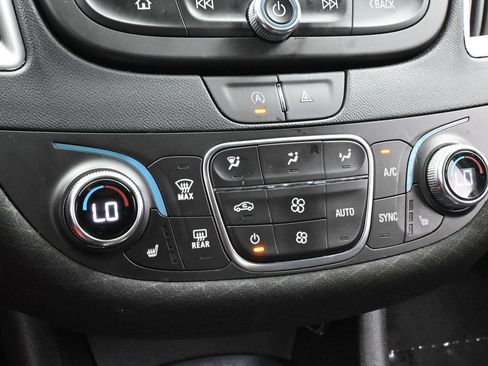 Used 2024 Chevrolet Malibu LT FWD image 20