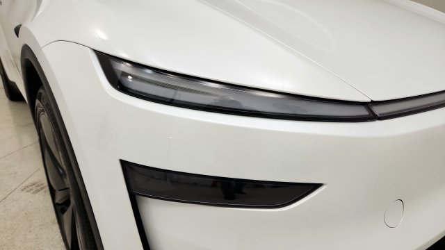 Used 2026 Tesla Model Y 2WD image 22