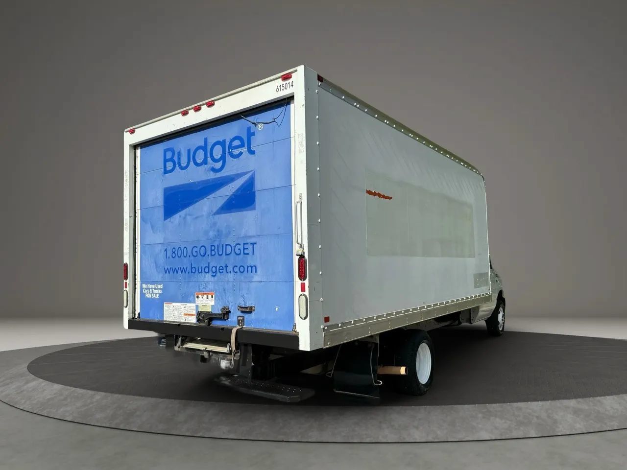 Used 2016 Ford E-350 and Econoline 350 Super Duty RWD image 4