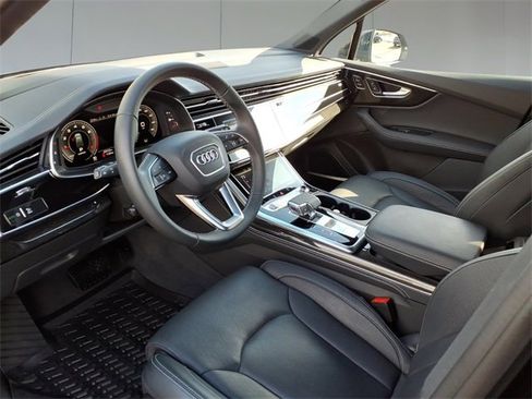 Used 2025 Audi Q7 3.0T Prestige image 15