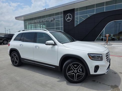 New 2026 Mercedes-Benz GLB 250 image 1