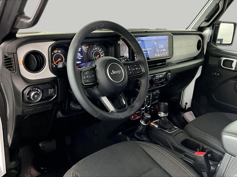 Used 2024 Jeep Wrangler Unlimited Sport AWD/4WD image 16