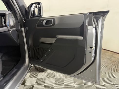 Used 2023 Ford Bronco Black Diamond image 26