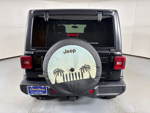 Used 2020 Jeep Wrangler Unlimited Sport AWD/4WD image 7
