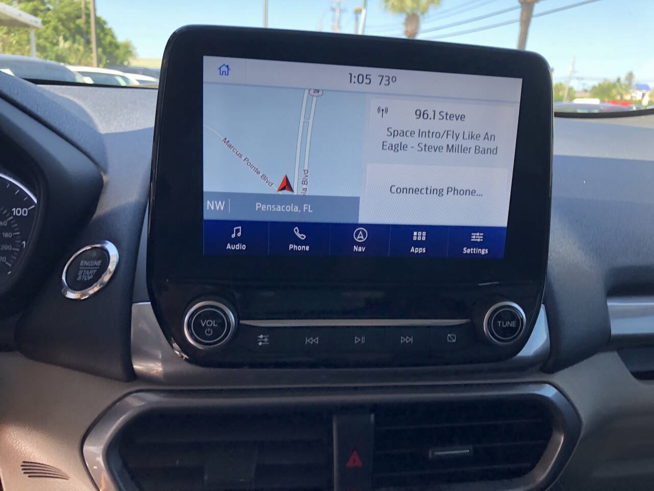 Used 2020 Ford EcoSport SE w/ SE Convenience Package FWD image 11