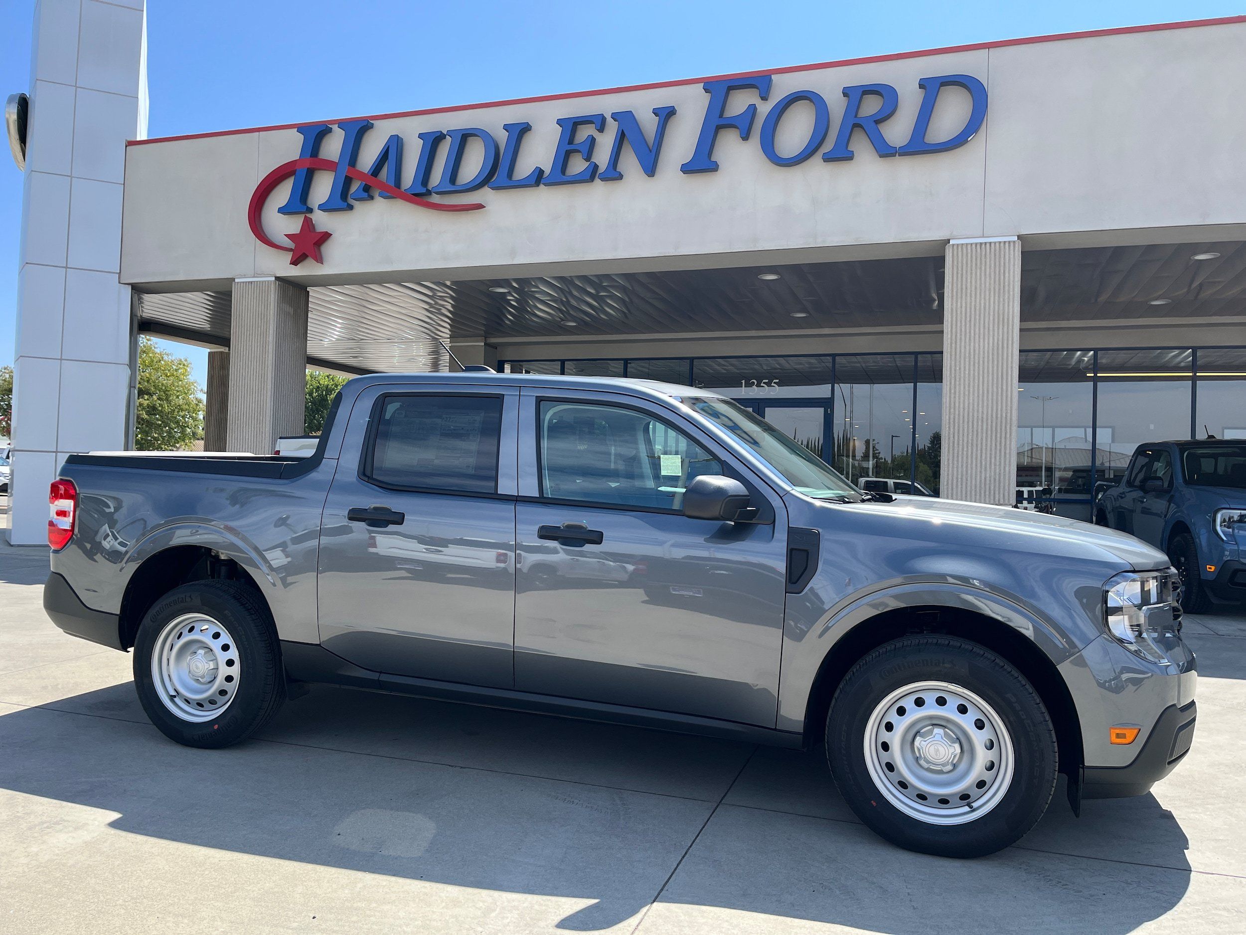 New 2026 Ford Maverick XL w/ Equipment Group 101A AWD/4WD image 3