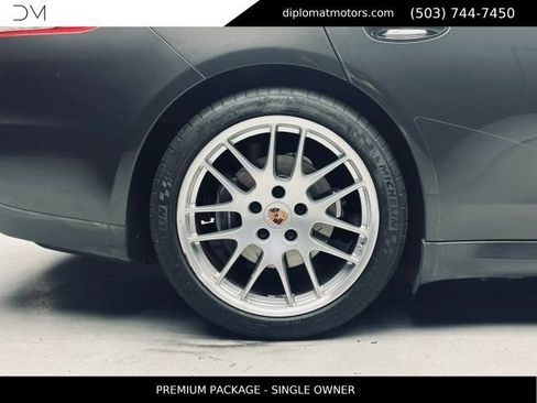 Used 2014 Porsche Panamera 4 AWD/4WD image 47