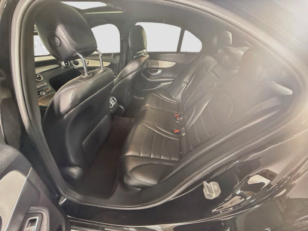 Used 2019 Mercedes-Benz C 300 Sedan image 23