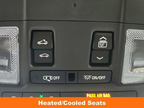 Used 2019 Cadillac XT4 Sport AWD/4WD image 20