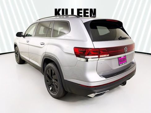 New 2026 Volkswagen Atlas SE FWD image 5
