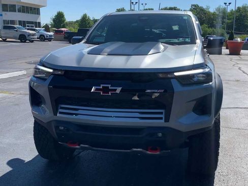 Certified 2024 Chevrolet Colorado ZR2 AWD/4WD image 3