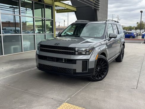 Used 2024 Hyundai Santa Fe Calligraphy image 2