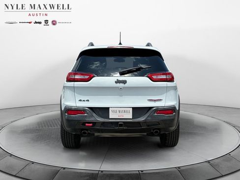 Used 2014 Jeep Cherokee Trailhawk w/ Comfort/Convenience Group AWD/4WD image 15