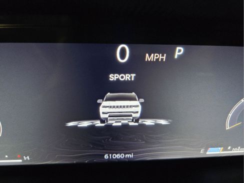 Used 2024 Jeep Wagoneer Series II AWD/4WD image 39