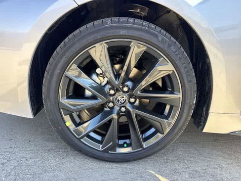 Used 2026 Toyota Corolla SE image 11