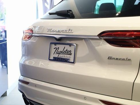 New 2024 Maserati Grecale Modena image 4