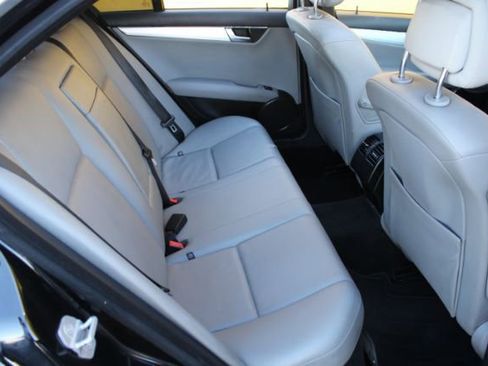 Used 2008 Mercedes-Benz C 300 Sedan image 11