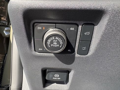 New 2025 Ford Expedition Tremor image 17