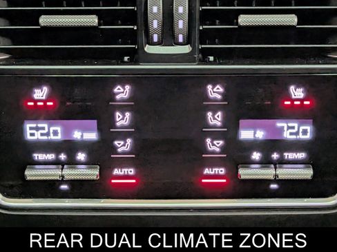 Used 2020 Porsche Cayenne Turbo image 20