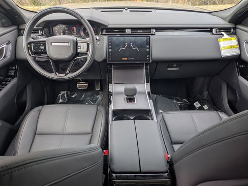 New 2026 Land Rover Range Rover Velar Dynamic SE image 24