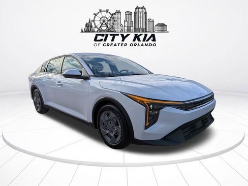 New 2026 Kia K4 FWD image 8