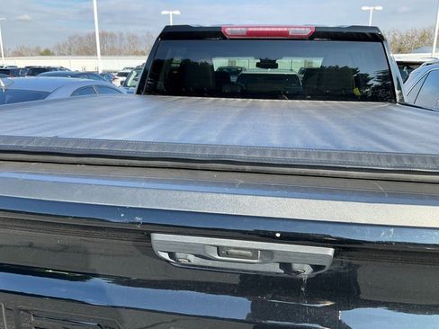 Used 2022 Chevrolet Silverado 1500 LTZ image 7