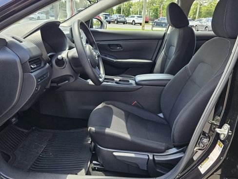 Used 2025 Nissan Sentra S image 3