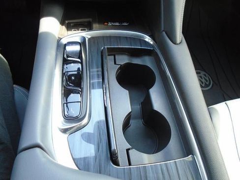 Certified 2022 Buick Enclave Essence w/ Experience Buick Package image 16