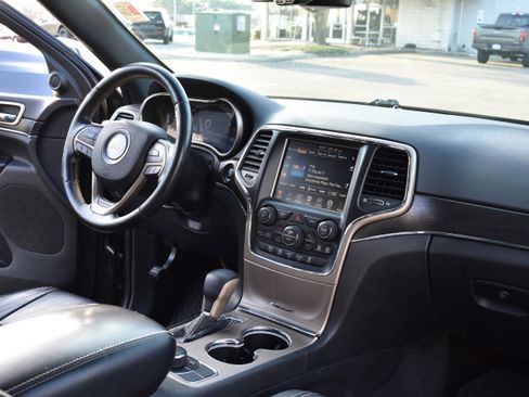 Used 2016 Jeep Grand Cherokee Limited image 31