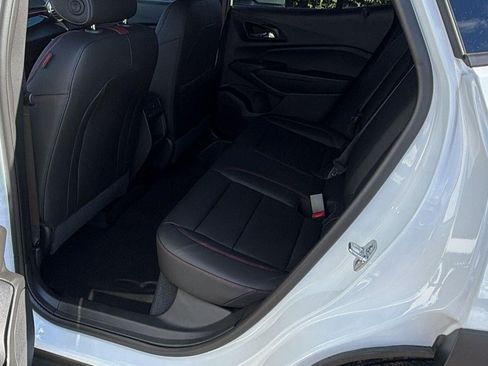 New 2026 Chevrolet Trax RS w/ Sunroof Package FWD image 20