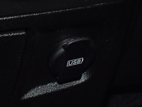 Used 2024 RAM 1500 Warlock AWD/4WD image 28