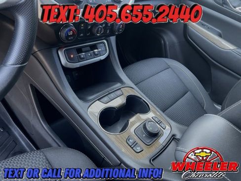Used 2023 GMC Acadia SLE w/ Driver Convenience Package image 24