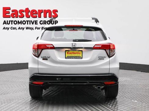 Used 2021 Honda HR-V Sport image 6