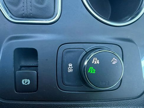 Used 2020 Chevrolet Traverse LT AWD/4WD image 26