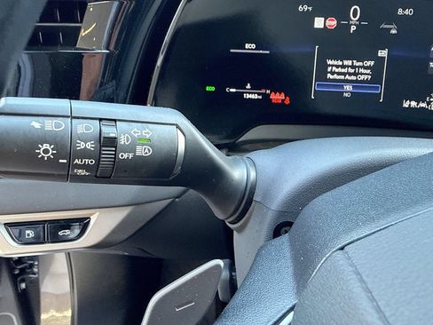 Used 2025 Lexus RX 350 Premium w/ Accessory Package (Z1) FWD image 28
