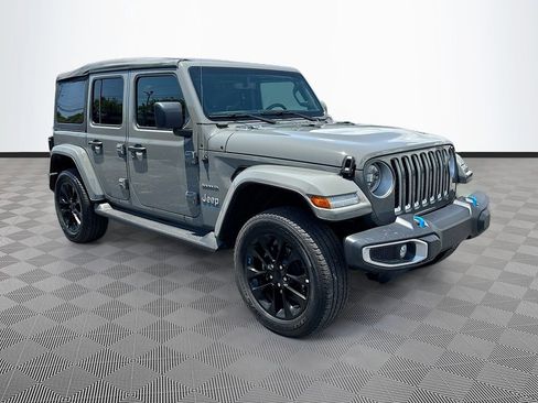 Used 2023 Jeep Wrangler Unlimited Sahara w/ Cold Weather Group AWD/4WD image 4