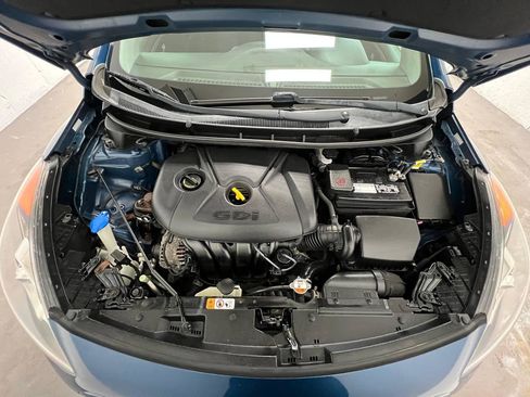 Used 2016 Hyundai Elantra GT FWD image 25