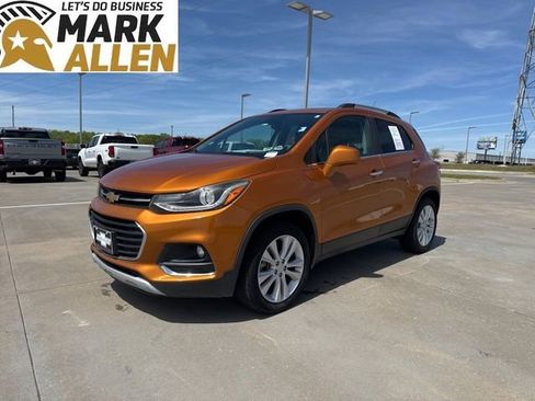 Used 2017 Chevrolet Trax Premier image 2