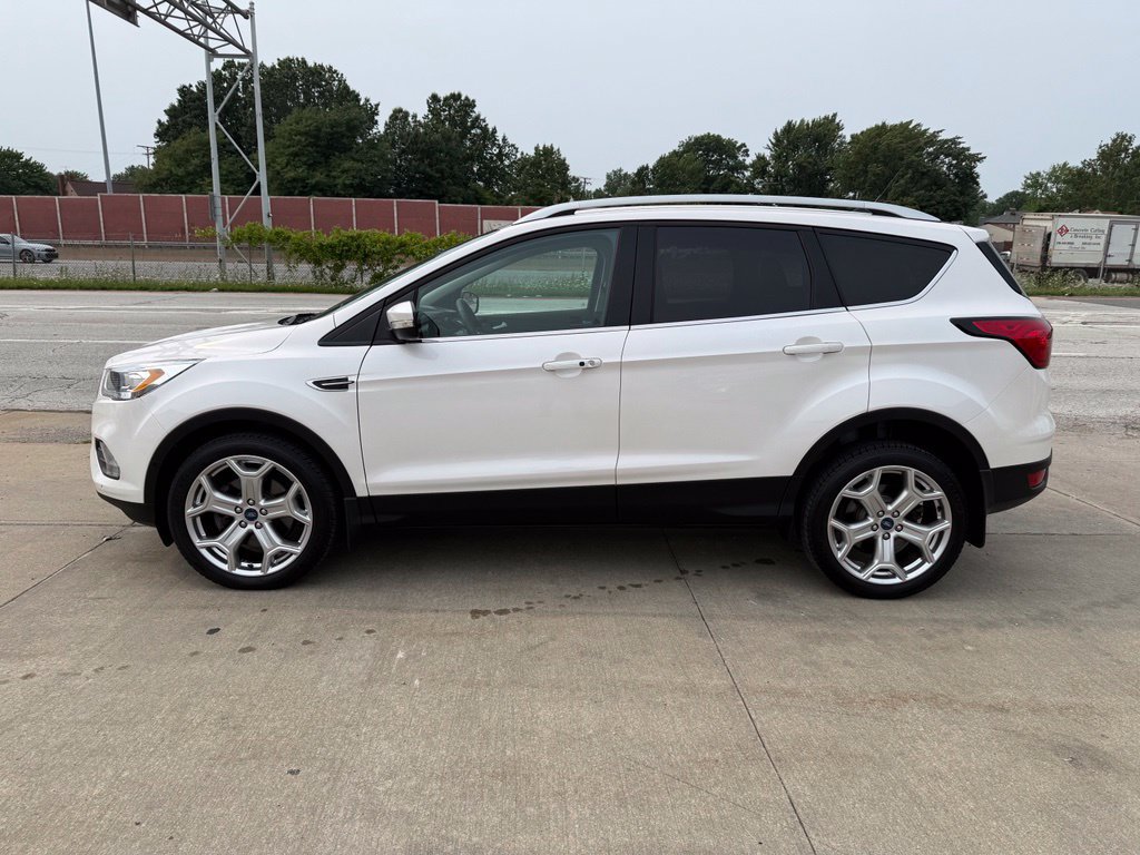 Used 2019 Ford Escape Titanium AWD/4WD image 12