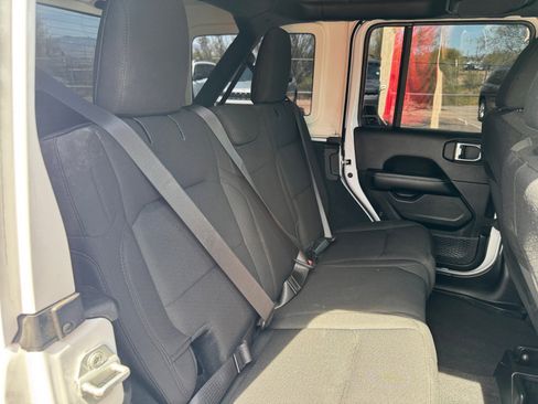 Certified 2023 Jeep Wrangler Unlimited Sahara AWD/4WD image 18