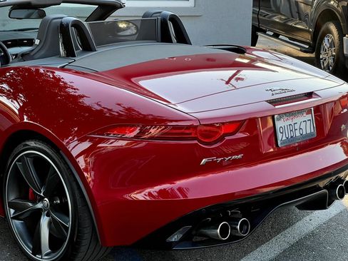 Used 2014 Jaguar F-TYPE S RWD image 11