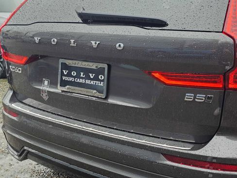 Certified 2025 Volvo XC60 B5 Core w/ Protection Package Premier image 16