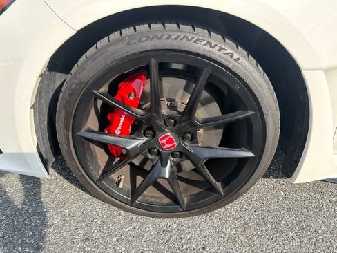 Used 2025 Honda Civic Type R image 16