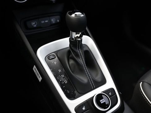 New 2026 Hyundai Venue SEL image 15