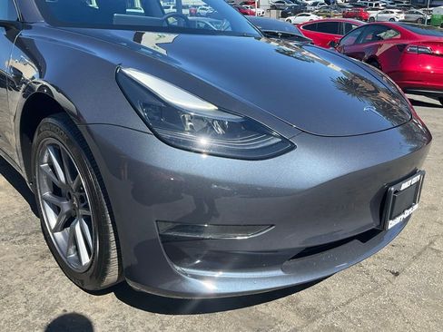 Used 2023 Tesla Model 3 Standard Range image 75