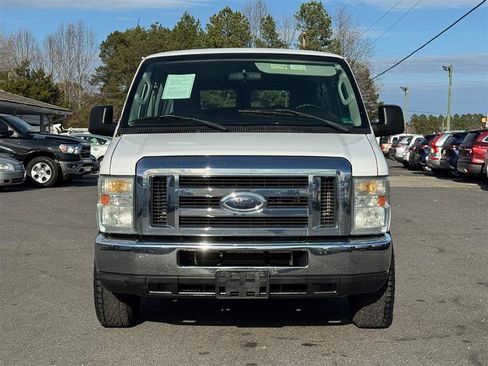 Used 2009 Ford E-350 and Econoline 350 Super Duty Wagon image 6