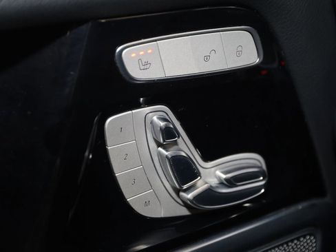 Used 2022 Mercedes-Benz G 550 image 8