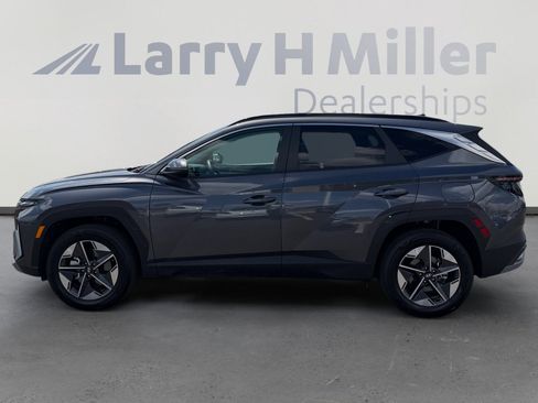 Used 2025 Hyundai Tucson SEL image 2