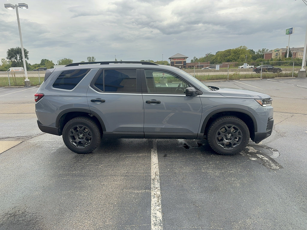 New 2026 Honda Pilot TrailSport image 4