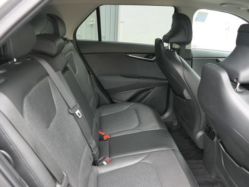 Certified 2023 Kia Niro SX Touring FWD image 23